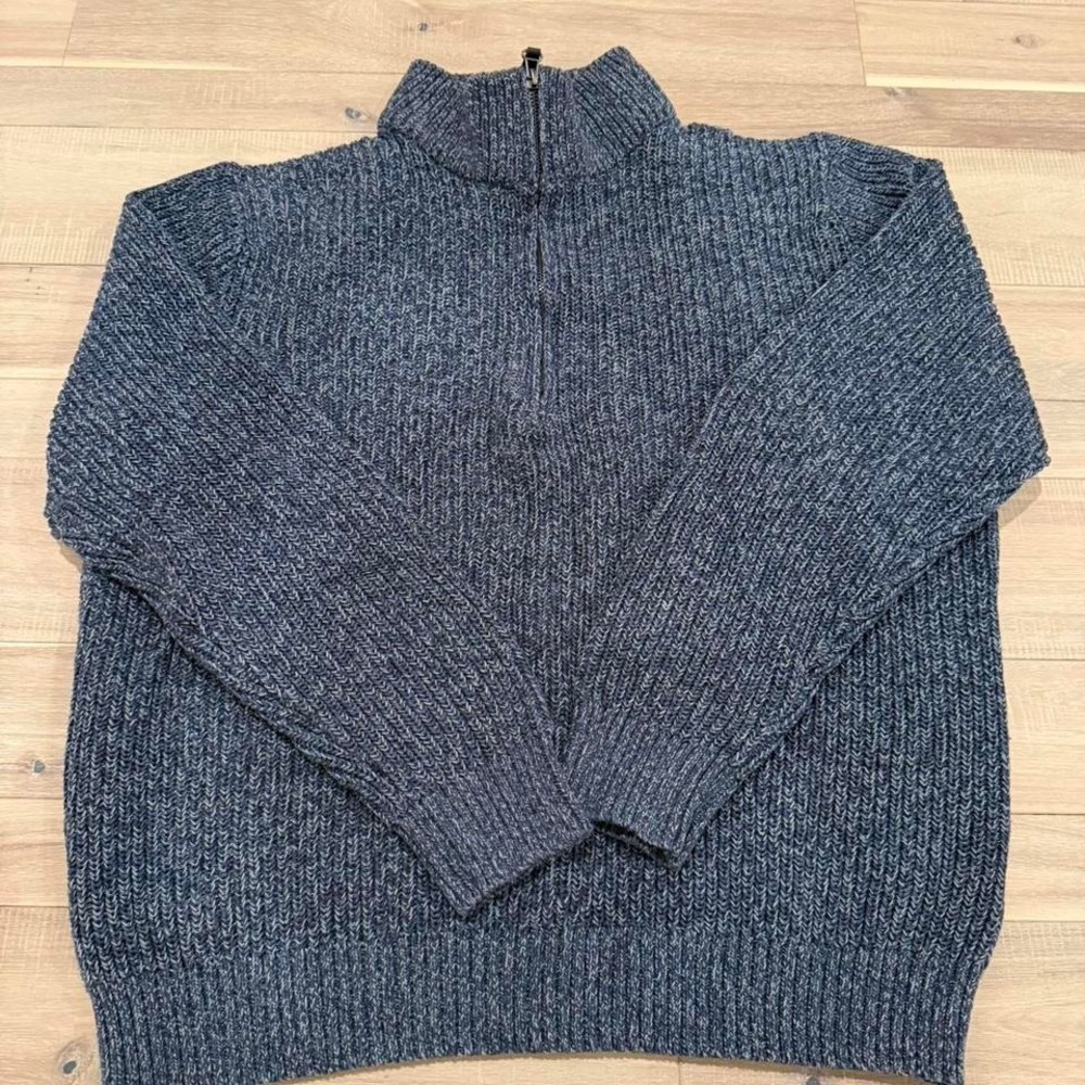 Old Navy navy blue quarter zip sweater Size L